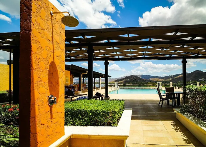 Marina-view Luxury With Dual Master Villa