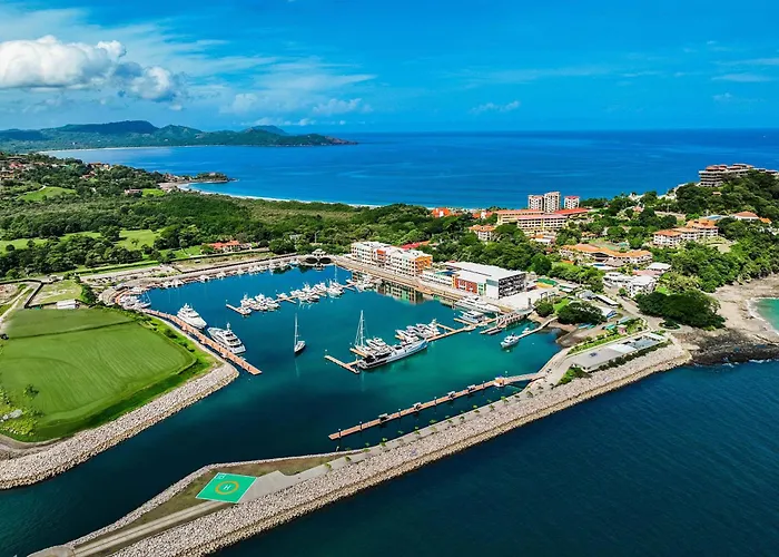 Marina-view Luxury With Dual Master *