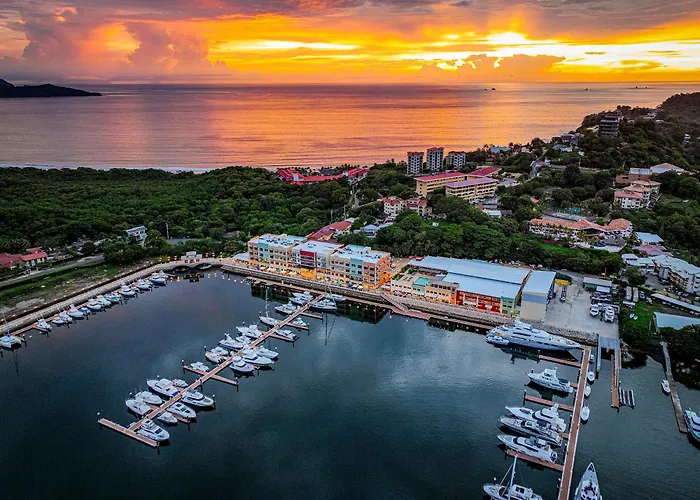 Marina-view Luxury With Dual Master Villa *